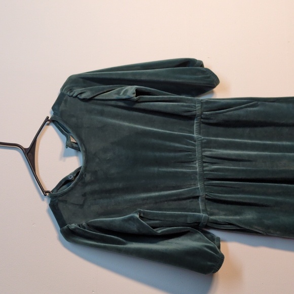 Hanna Andersson Green Velour Jumpsuit, Size 12 - Picture 4 of 7